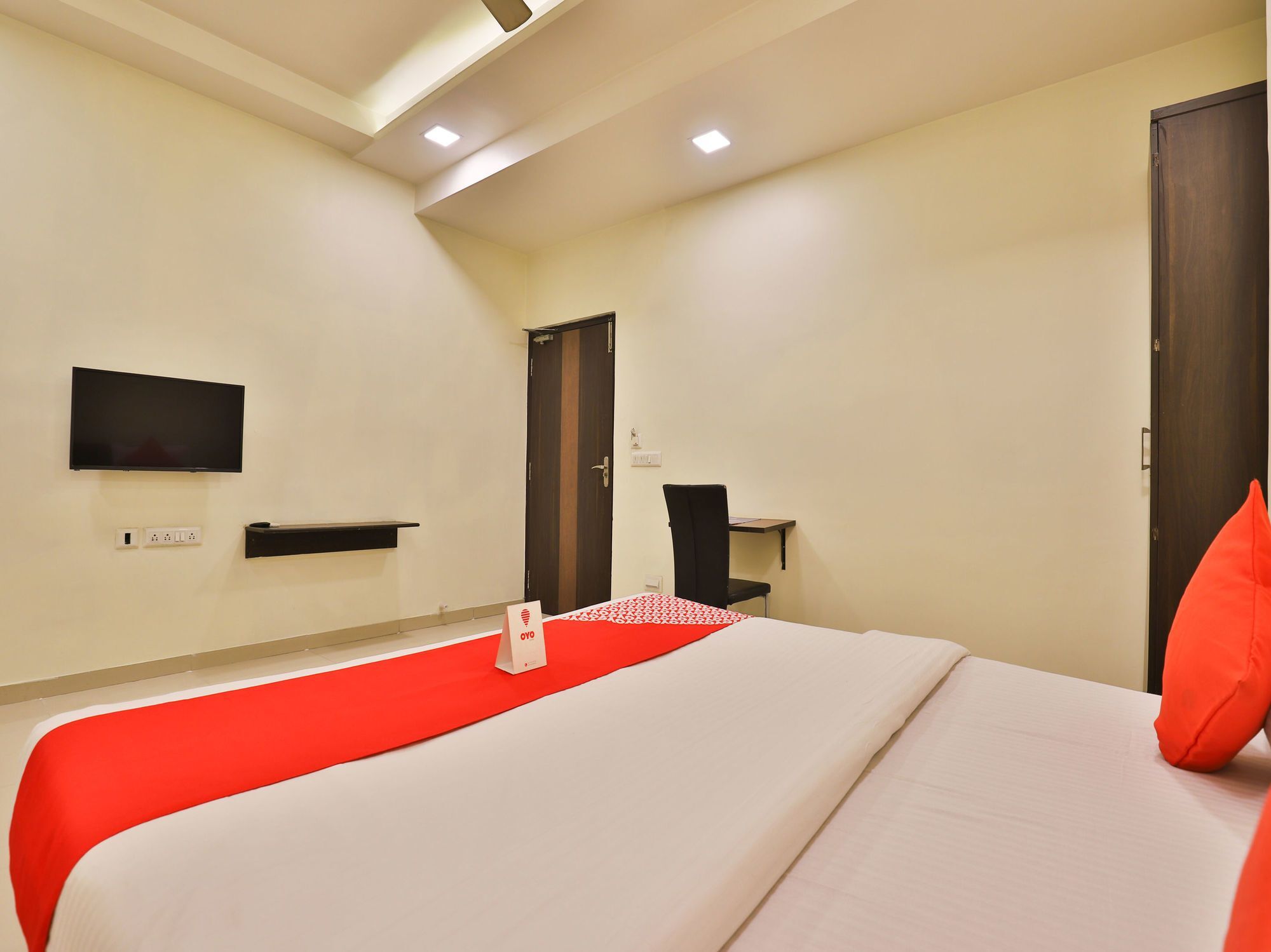 Oyo 6684 Hotel Park Sangam Ахмедабад Екстериор снимка